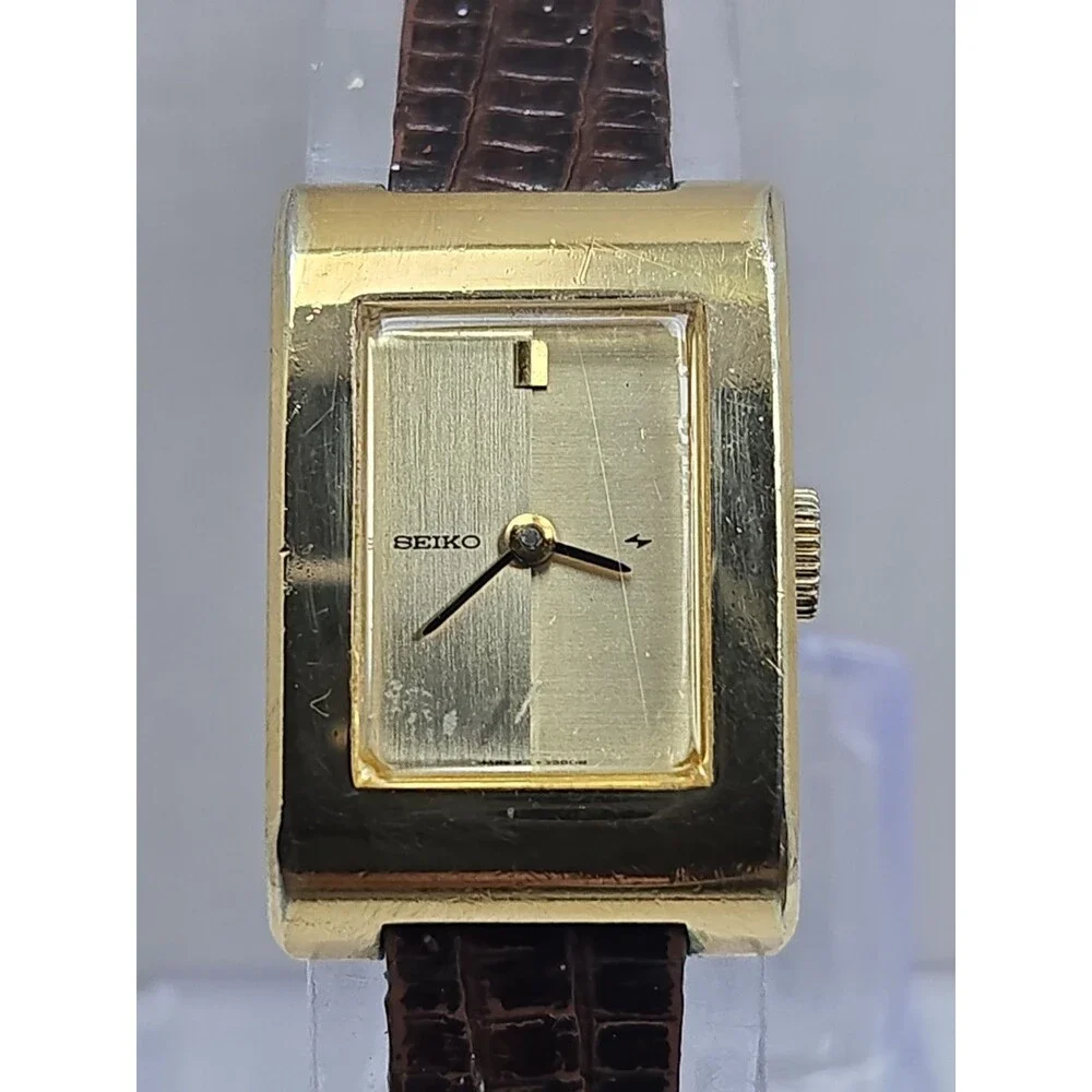 Rare Vintage Seiko Womens Tank Dress Watch Gold Tone Manual Winding Leather Runs
